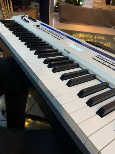 Piano Stage - Privia PX-5s