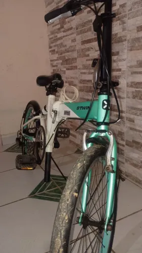 Vendo bicicleta btwin dobrável ?