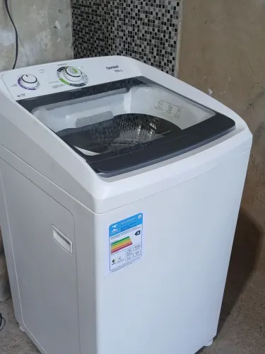 MÁQUINA DE LAVAR ROUPAS