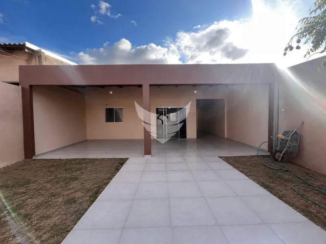 CASA A VENDA BAIRRO TRÊS MARIAS (NÃO FINANCIA)