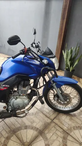 Moto Honda 150 completa