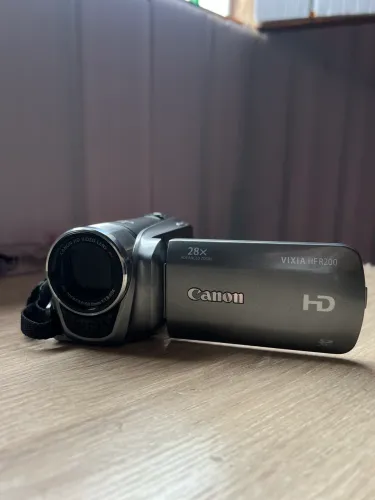 Handycam Canon VIXIA HF R200 - Muito Conservada | Pronta para Uso