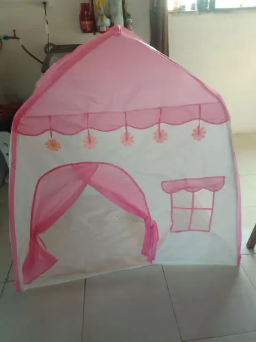 Cabaninha Infantil Grande Semi Nova
