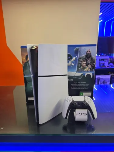 PS5 Slim Digital Edition + GARANTIA- Somos LOJA FÍSICA