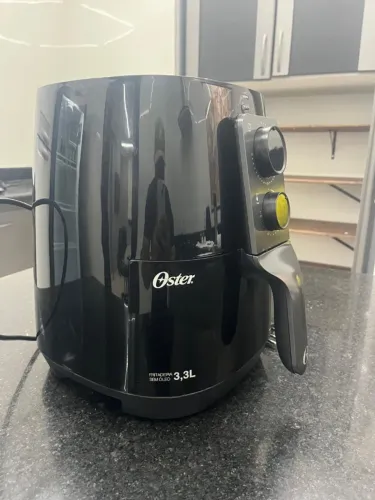 Air Fryer Oster 3,3L Preta - Ótimo Estado e Funcionando Perfeitamente