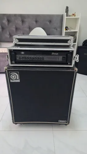 Ampeg SVT3 Pro Amplificador Baixo Caixa 4x10 Classic