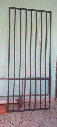 Portão de metalon