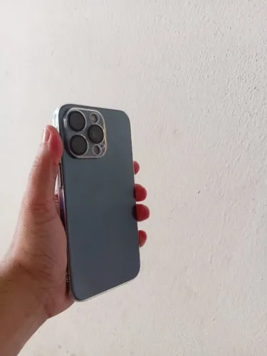 Vendo IPhone 15 pro max 256 g semi novo