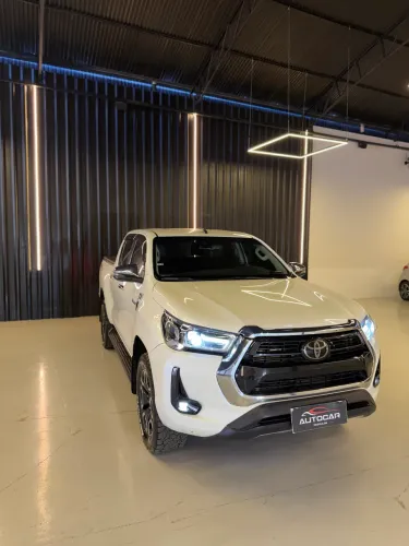 Toyota Hilux CD SRX 4X4 2.8 TDI 16V Diesel Aut. 2021