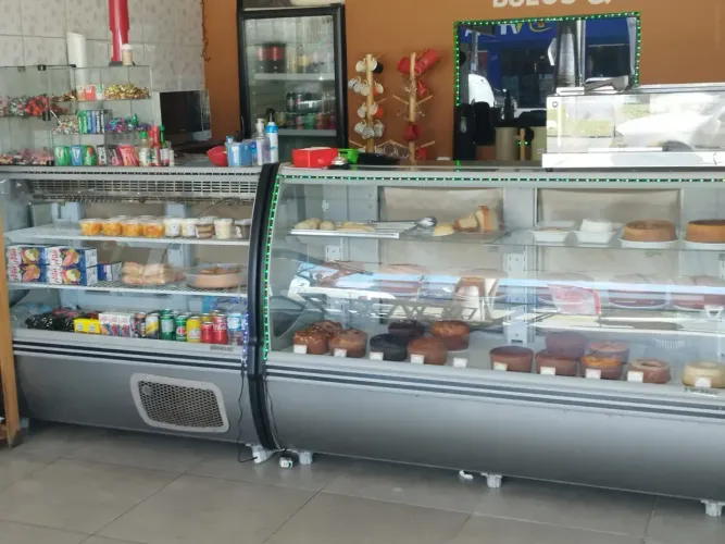 VENDO LANCHONETE E CASA DE BOLOS