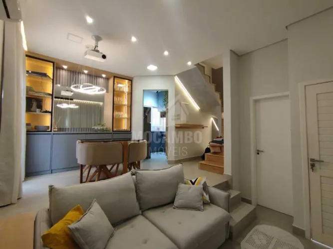 Casa em Condomínio : / Residencial / Vila Santa Terezinha