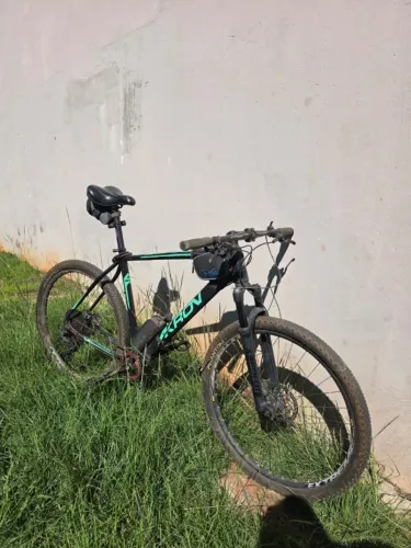 BICICLETA MTB TAM 23 (EXTRA GRANDE) DEORE M6100 (Acessórios Incluídos)
