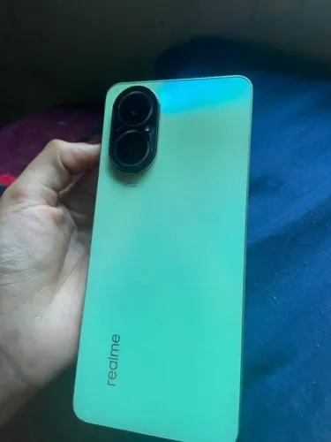 Vendo cllr realme c67 