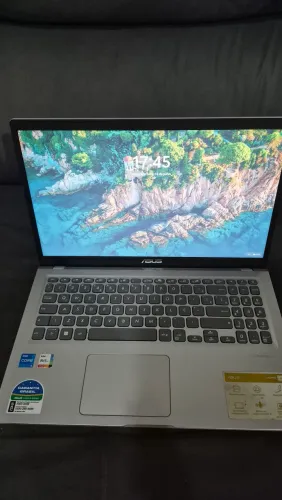Notebook Asus VivoBook i5