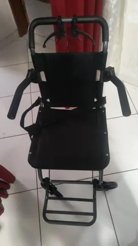 CADEIRA DE RODAS