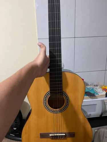 Violão giannini - acompanha cordas novas