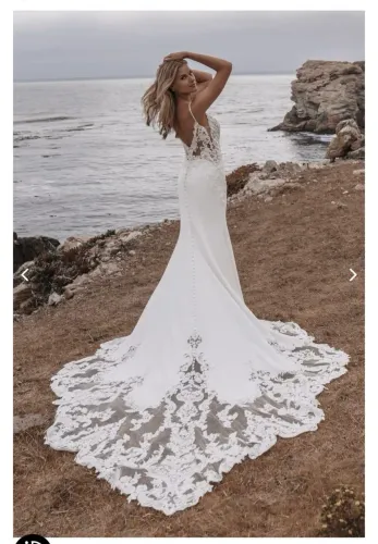 Allure Bridals (Original EUA) - Elegância Atemporal e Requinte Europeu