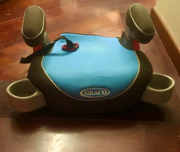 Graco Turbobooster- como novo-Assento importado de carro para crianças de até 45 kg
