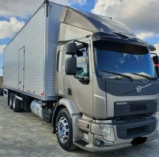 Volvo vm 270 athor 6x2 ano 2014 único dono