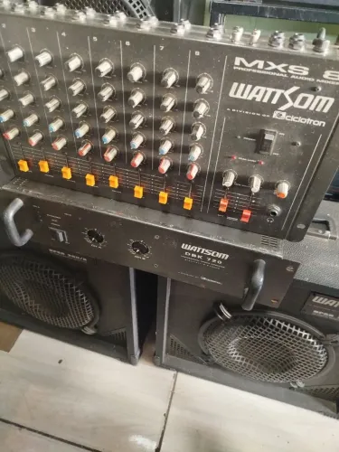 (KIT DE SOM DE FRENTE SEMI-NOVO DA WATTSOM)