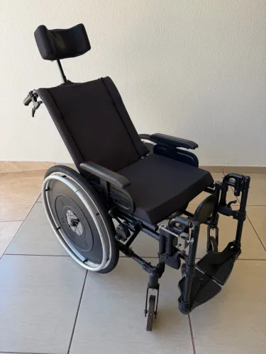 Cadeira de Rodas Manual Reclinável Ortobras Alumínio
