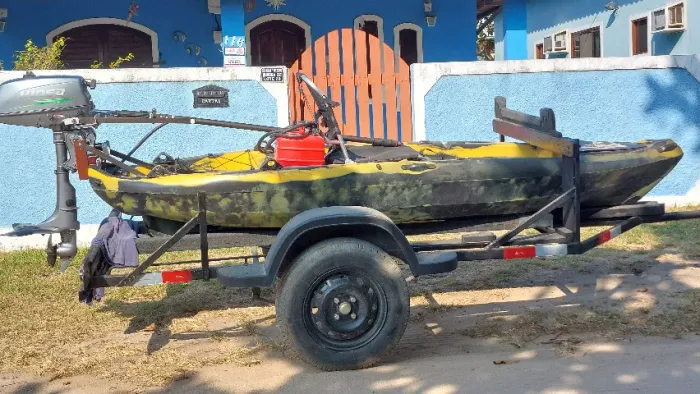 CAIAQUE A MOTOR
