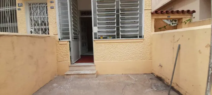 Apartamento para alugar Rua Aureliano Lessa, Ramos, Rio de Janeiro - R$ 1.300