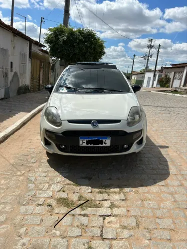 Fiat Punto Blackmotion 1.8 Flex 16V 5P. 2014
