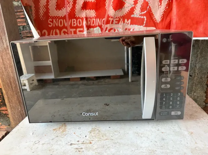 Microondas Cônsul 20l