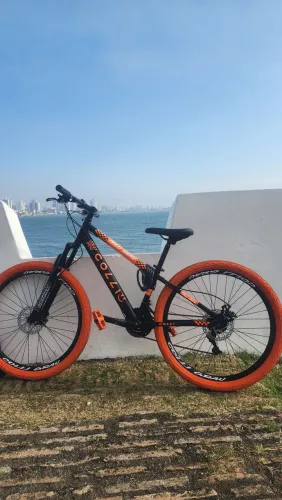 VENDO BIKE COLLI SEMI NOVA