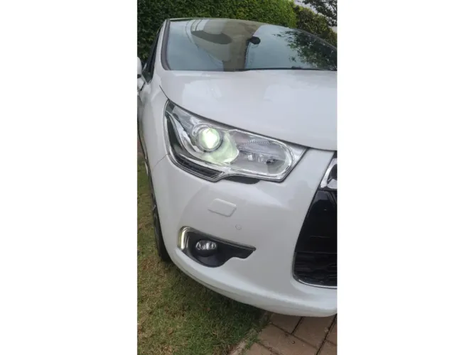 Citroen DS4 1.6 Turbo 16V 5P Aut. 2014