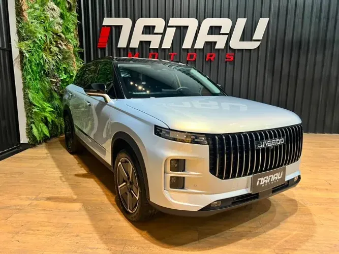 Jaecoo 7 / J7 Luxury 1.5 TB 16V AUT 5P (híbrido) 2027