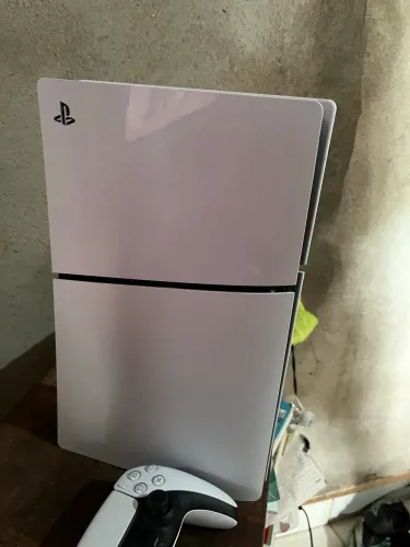 Ps5 novo comprei ele não tem um mês de uso 