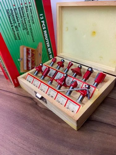 Jogo Kit Fresas Pra Tupia 12 Pçs 8mm + Estojo De Madeira