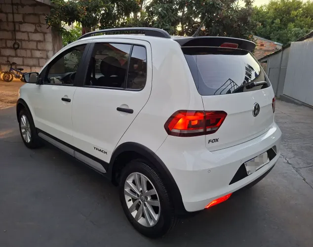 Volkswagen Fox Track 1.0 Flex 12V 5P 2018