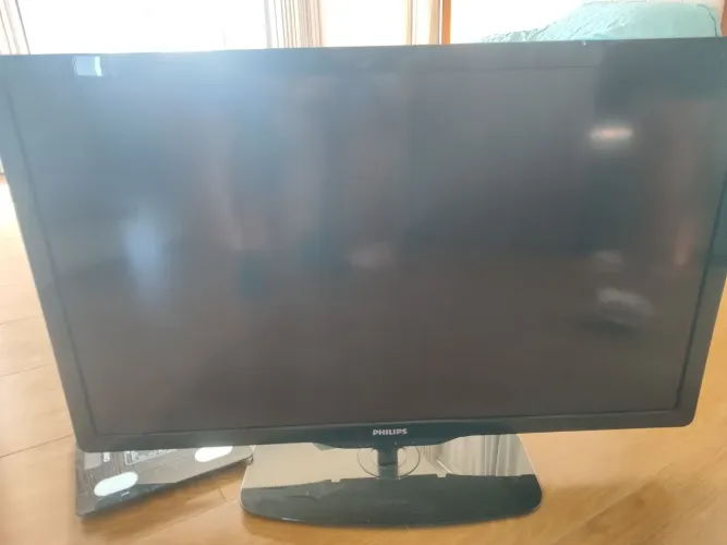 Televisão Philips, com defeito