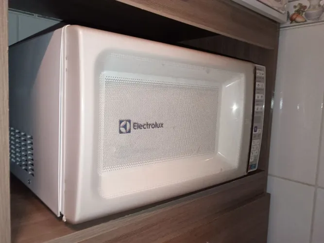 Microondas de 34 Lts da Eletrolux