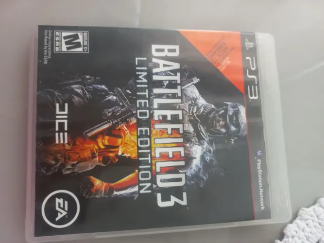 1 jogou original de PS3 vai com manual