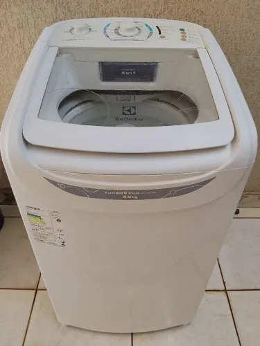 Máquina de lavar roupa Electrolux 8 kilos