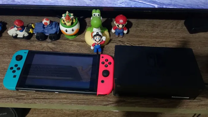 Vendo Nintendo Switch V2 desbloqueado 