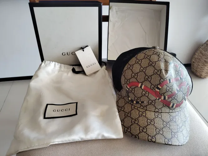 Boné Gucci GG Supreme Kingsnake