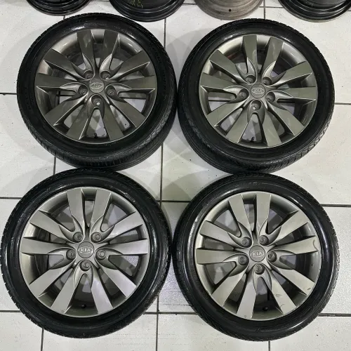 Jg Roda Original Kia Cerato Aro 17 5x114 + Pneu 225/45/17 Goodyear