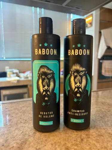 Desapego: Kit Alinhamento Capilar Baboon (Shampoo + Redutor)