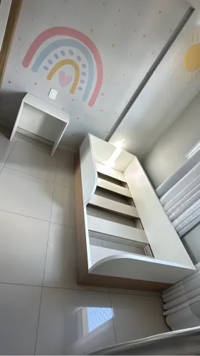 Cama de criança de chão
