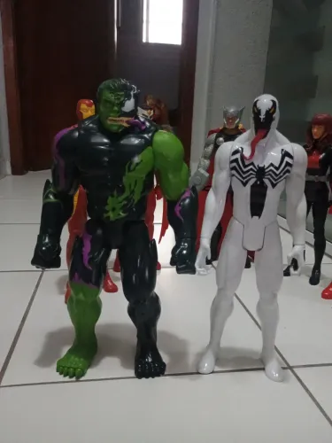 Hulk Venon e Anti Venon Marvel 30 cm