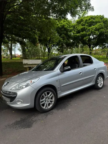 Peugeot 207 Sedan Passion XS 1.6 Flex 16V 4P 2009