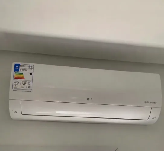Ar-condicionado LG Dual Inverter 11.000 BTUs NOVO