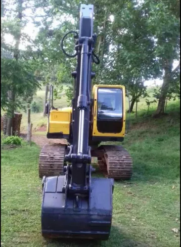 Escavadeira Hidráulica Volvo EC140 2002