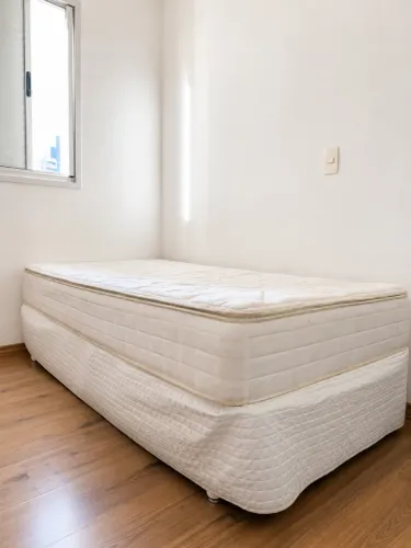 Cama e colchão Tok&Stock