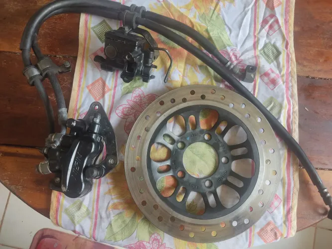 Freio a disco da 160 Titan 2024